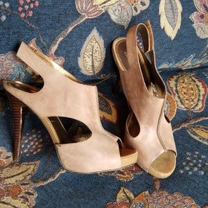 Charles David taupe heel bootie 9M